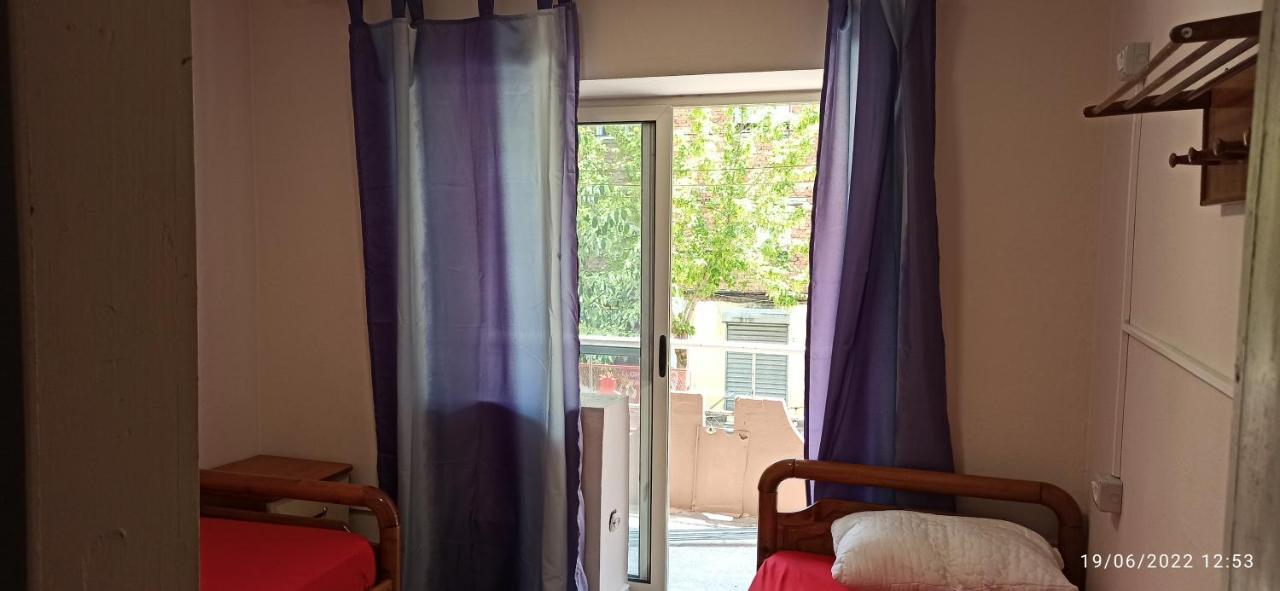 Sina Hostel Tirana Exterior foto